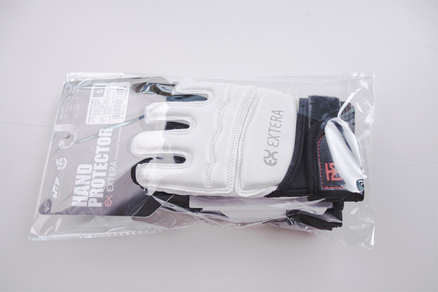 http://kimssports.com/im/protector/mooto-extera-hand-protector-pic1.jpg